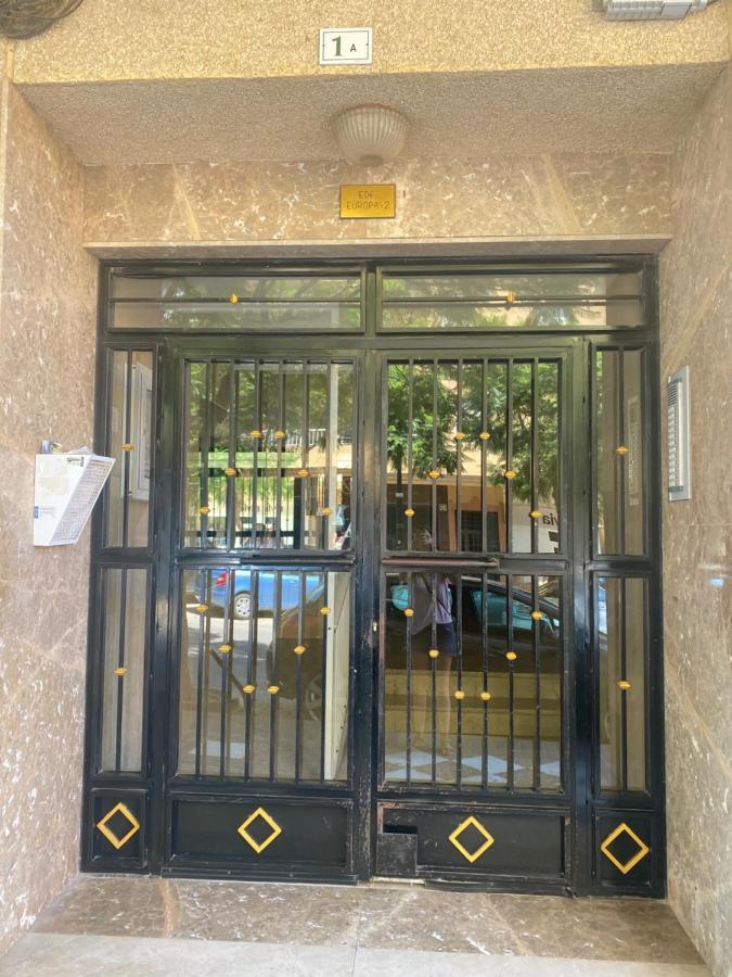 Apartamento Andalucia - Sea View, Beach, Marina, Lift & Free Parking غاروشا المظهر الخارجي الصورة